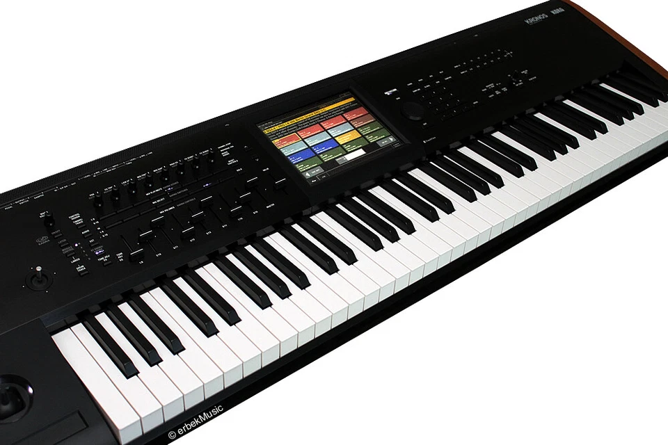 Korg Kronos (2) Kronos2 73 2015 Music Workstation / neuwertig 1 Jahr Gewährr