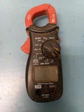 Cen-Tech Digital Clamp Meter (LL)