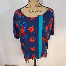 Plenty by Tracy Reece Rayon Blouse Blue Floral Short Sleeve Tassel Hem Sz Small