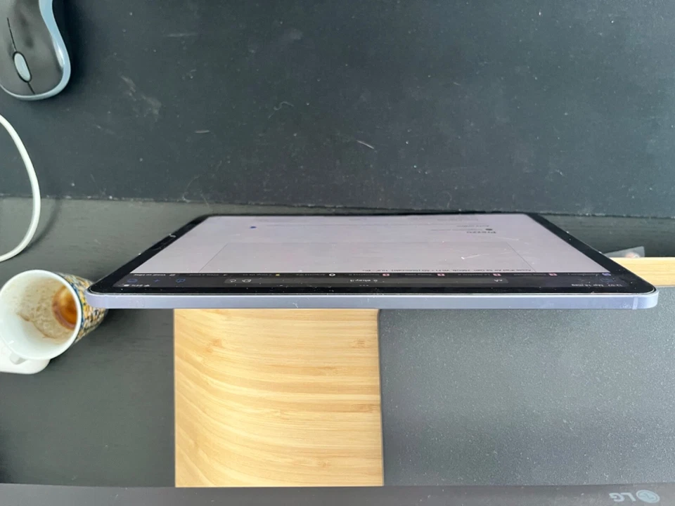 Apple iPad Air 5a Gen. 256GB, Wi-Fi + 5G (Sbloccato), 10,9" - Viola - Immagine 3 di 4