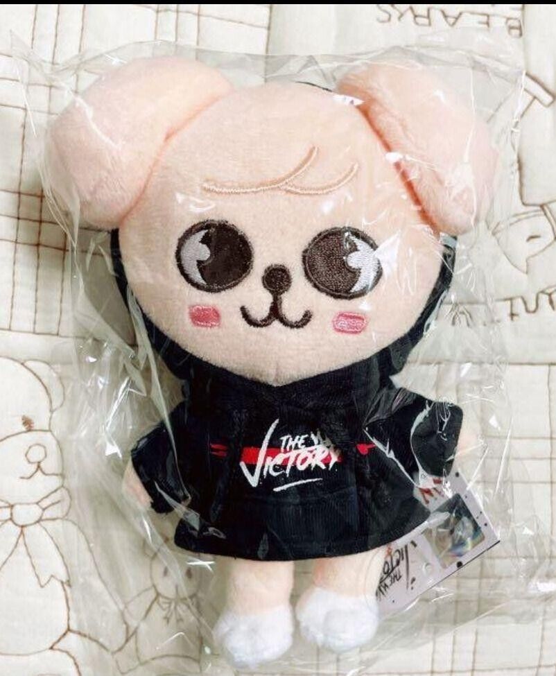 STRAY KIDS x SKZOO PuppyM MINI PLUSH Seungmin THE VICTORY POP-UP ...