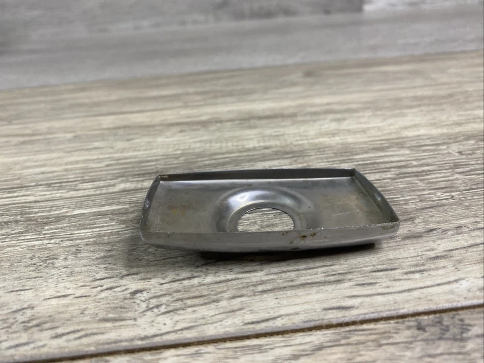 Ford Galaxie Fairlane Mustang 1965-1977 guardabarros base bisel Torino OE Foto 4 de 4