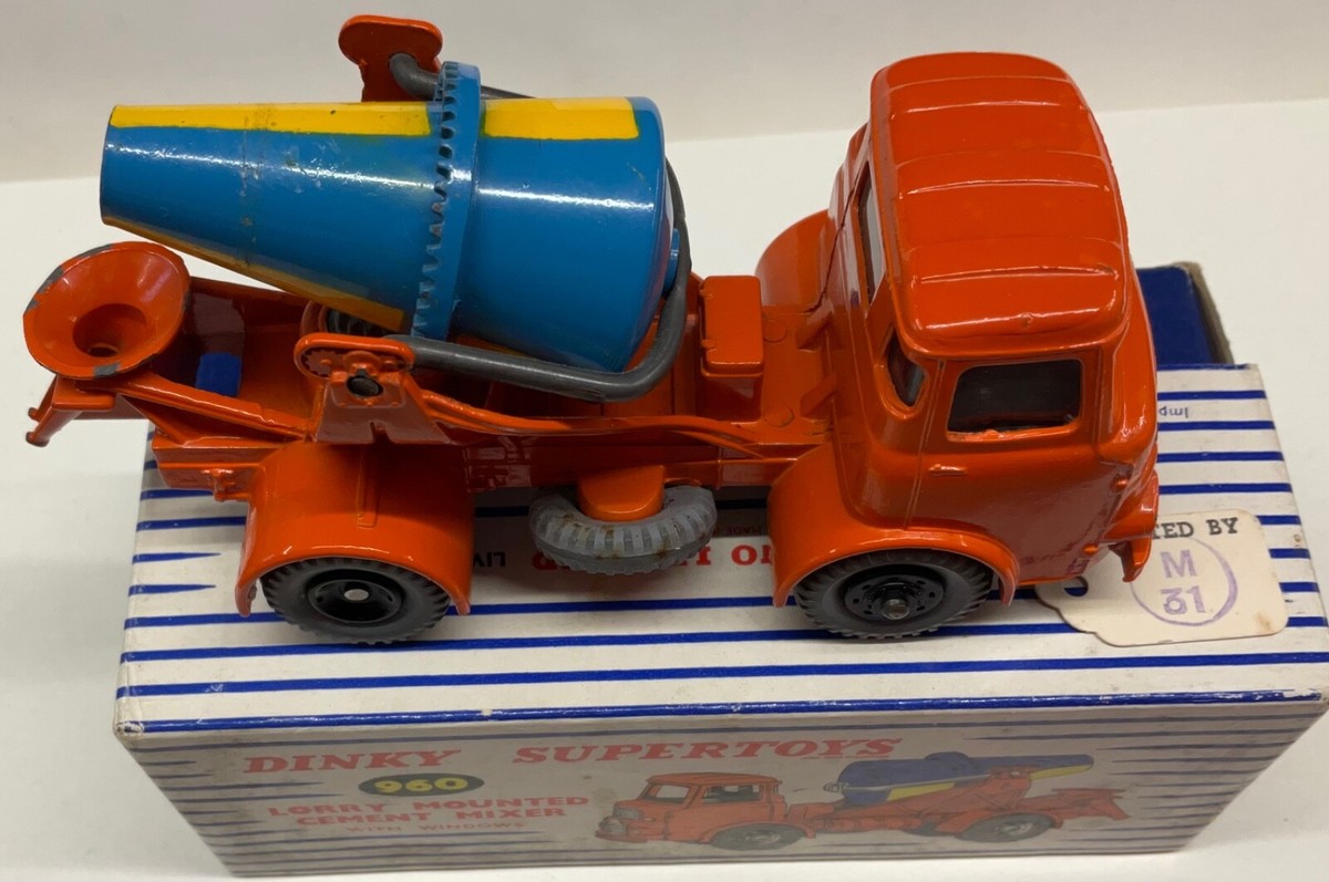 DINKY TOYS 960. ALBION CHIEFTAIN LORRY CEMENT MIXER . EXCELLENT