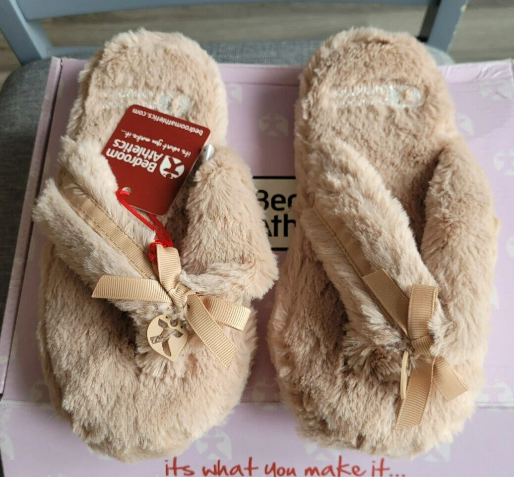 Bedroom athletics flip flop best sale slippers