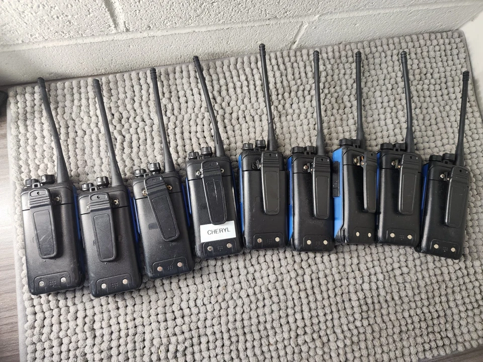 LOT OF 9 Arcshell AR-6 Walkie Talkie Two Way Radio "Untested" - Image 3 of 4