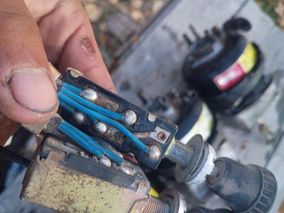 Переключатель стеклоочистителя фары и лобового стекла DATSUN 620 B210 с подсветкой изготовитель оборудования - Изображение 3 из 4