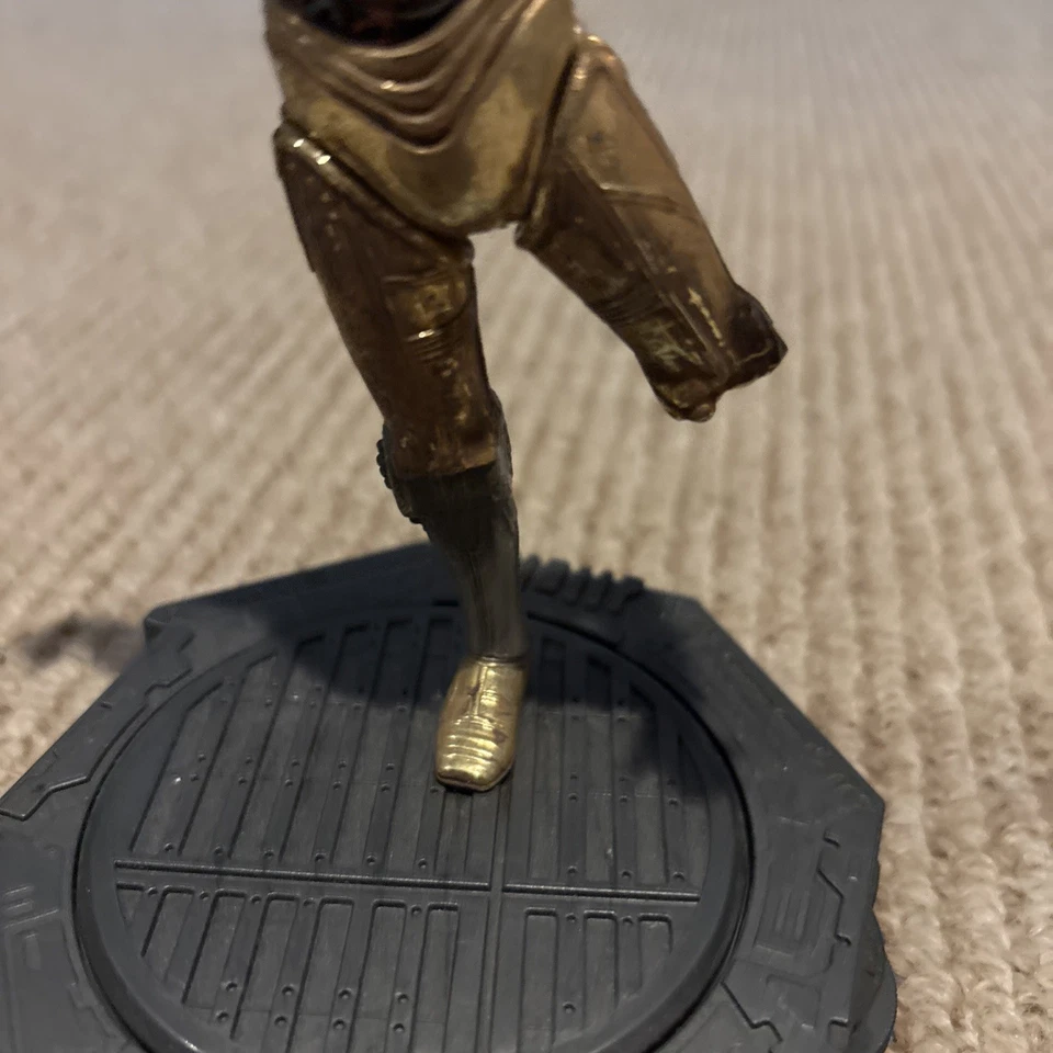 Star Wars Epic Force Rotating C-3P0 1998 Kenner Hasbro Rotates 360 - Image 2 of 4