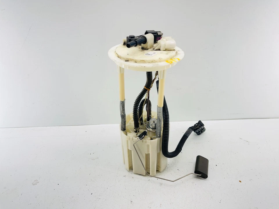 2006-2011 CADILLAC DTS  FUEL PUMP 25791624 OEM - Image 2 of 3