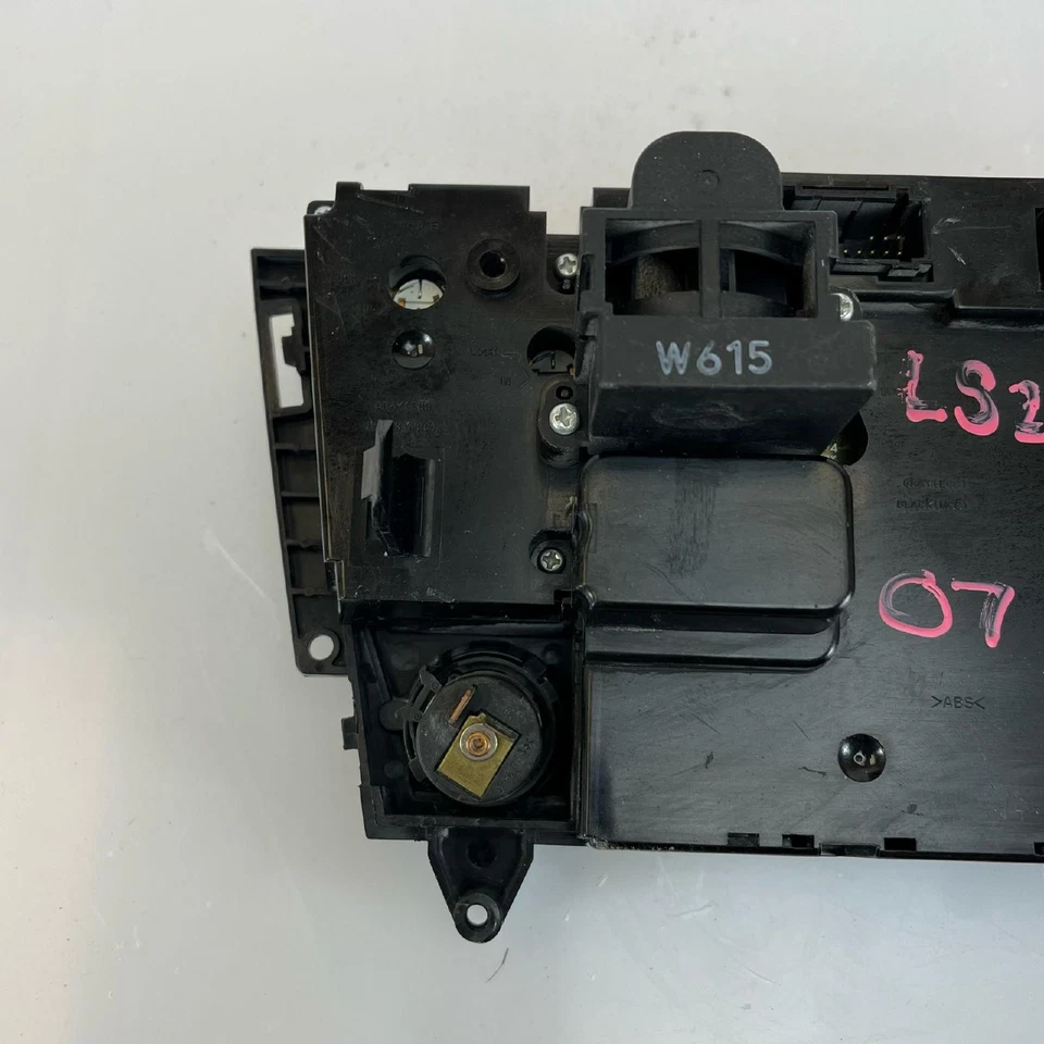 01-09 Volvo V60 V70 XC70 OEM AC calefacción climatización panel reposacabezas maletero térmico Foto 2 de 4