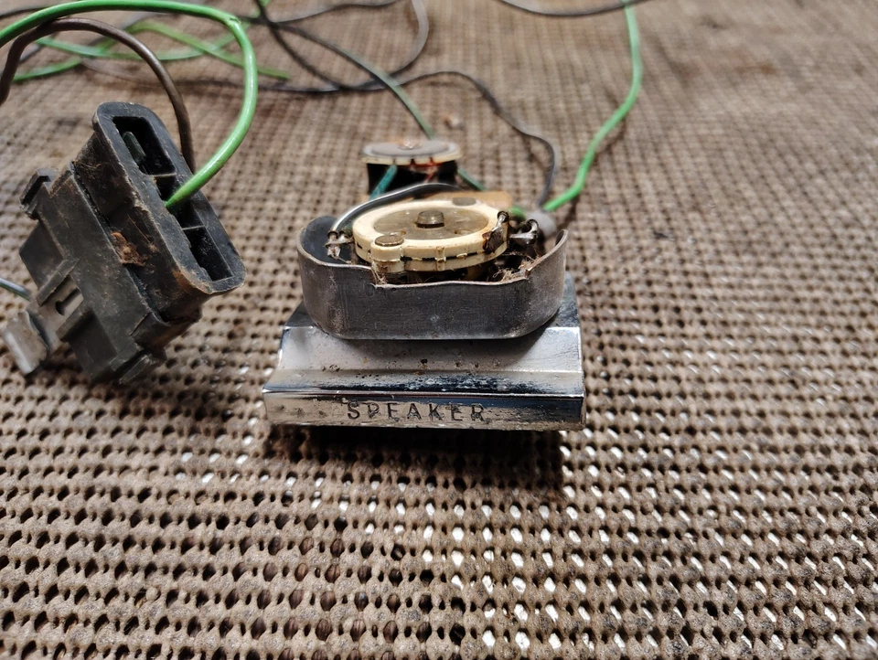 1965-66 Pontiac Catalina Ventura Bonneville Grand Prix Rear Speaker Fader Switch - Image 3 of 4