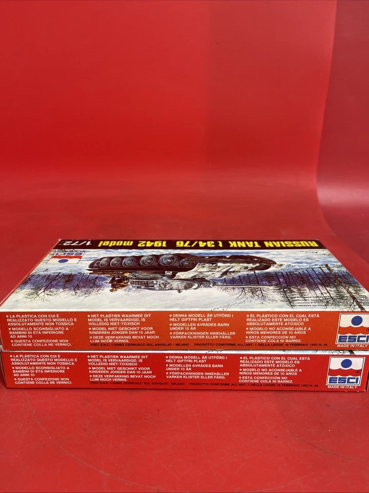 Two-ESCI #8032 t 34/76 1942 model Russian Tank Model kit - Image 4 of 4