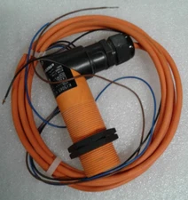 IFM Efector KI5065 Capacitive Sensor KIE3015-FPKG/NI/3D - Used