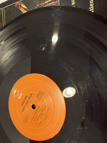 BOSTON Vinyl - DON'T LOOK BACK - 1978 Gatefold LP On Epic See Photo - Imagen 7 de 7
