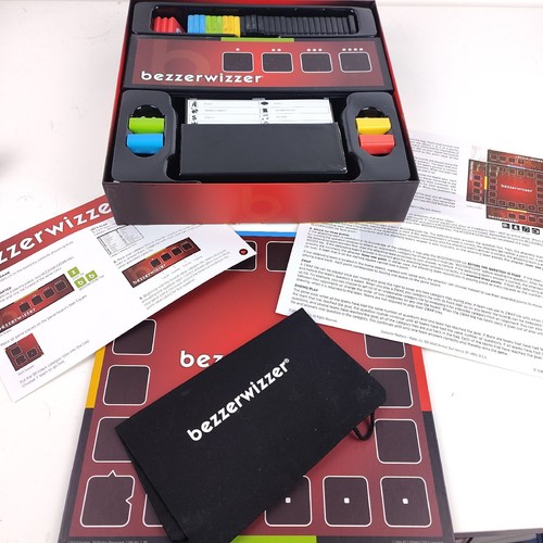 BezzerWizzer Quiz Spiel - Mattel - 100% vollständig - Bild 3 von 3