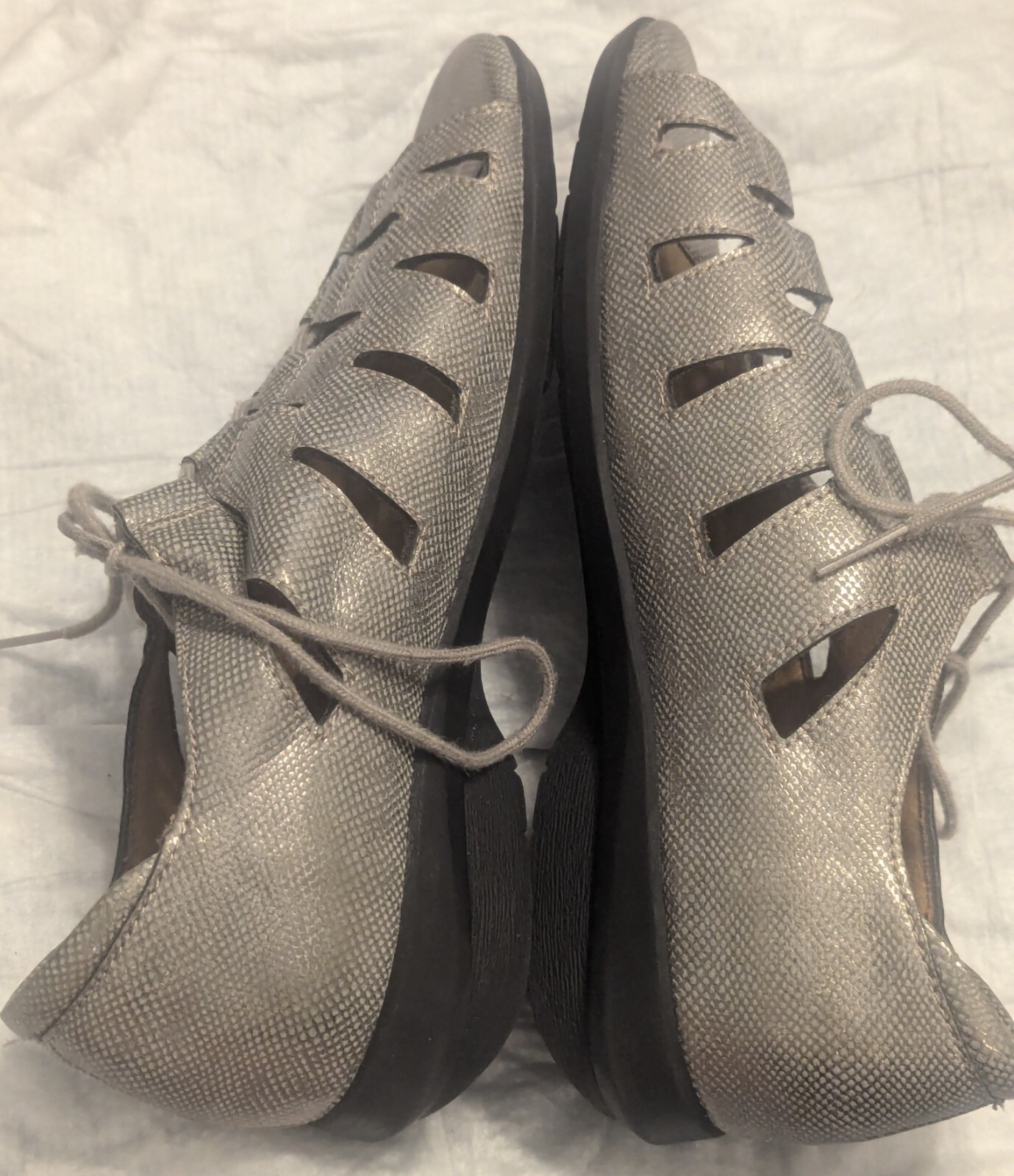 Array Beverly Silver Leather Snakeprint Peep Toe … - image 8