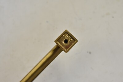 Juego De 9 Tiradores Para Gabinete Ascendra TK706: Estilo Superior En Bronce Miel (Manijas De Gabinete)