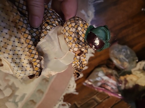 Antique Doll (Wire Thread Fabric Painted Chestnut Face) Some Wear Photos Descr - Picture 8 of 9