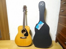 Yamaha FG250J Vintage Akustikgitarre 70er Jahre Black Label mit Hartschalenko...