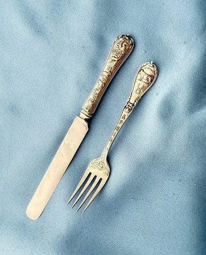 Gorham ,Spaulding of Chicago Sterling Zodiac Youth Set Mono 68 Gr