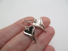 Hagit Gorali 925 Sterling Silver Artfully Curved Pointed Heart Dangle Earrings