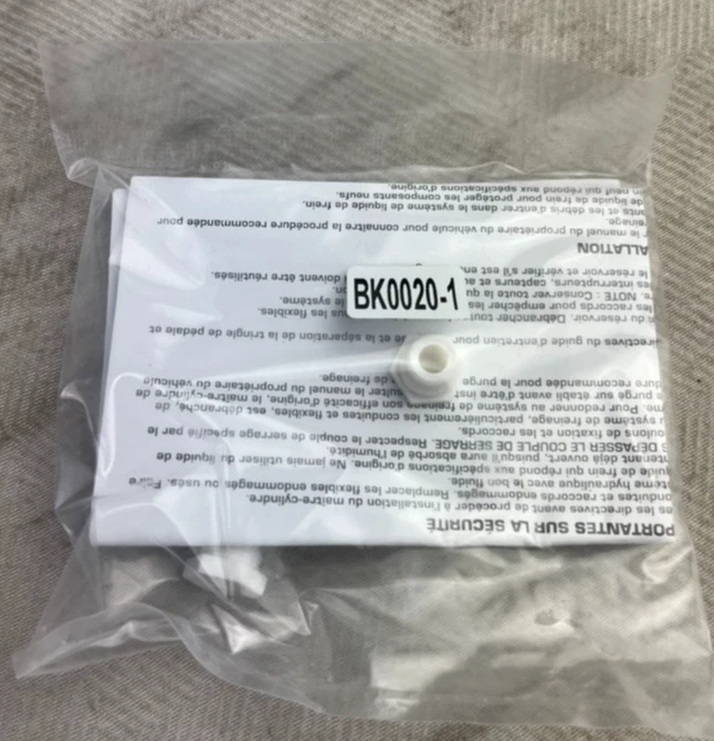 Cilindro mestre de freio Wearever MCA 630267 serve; Ford Taurus 2000-2003 - Imagem 4 de 4