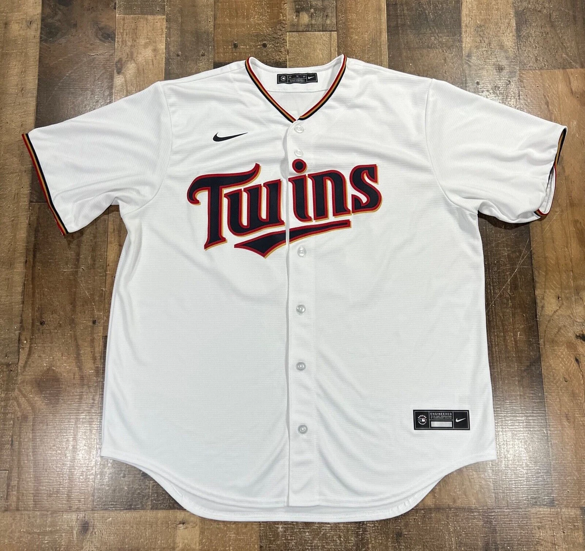 Minnesota Twins Mens Jersey Extra Large White Nike Eddie Rosario