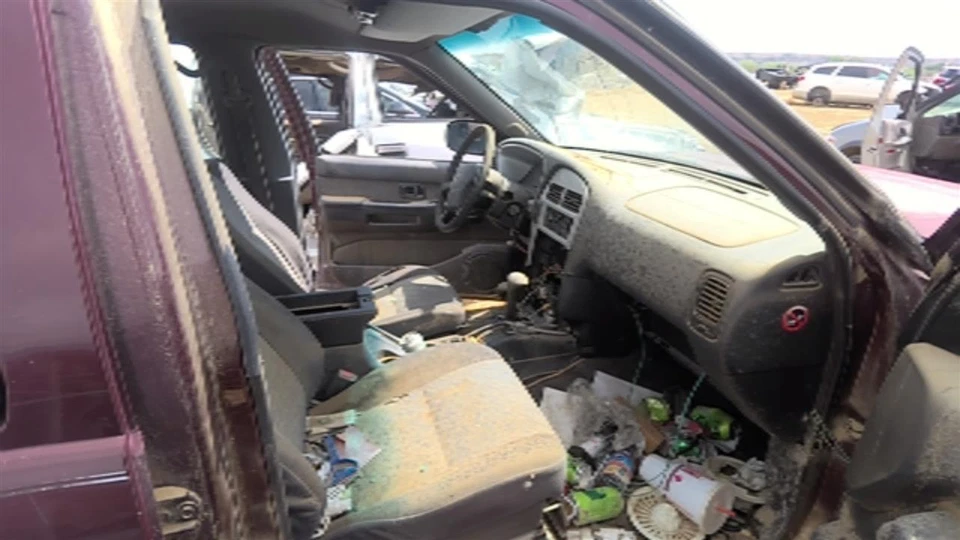 Used Front Suspension Stabilizer Bar fits: 1997 Nissan Pathfinder Front Front Gr - Image 4 of 4