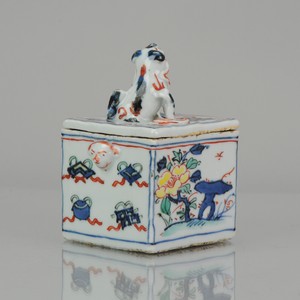 Antique Ko Akae Incense Container Chinese porcelain Wucai 17th C Box Tianqi