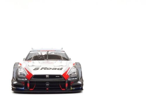 Ebbro 1:18 Nissan GT-R Super GT500 #46 S. Road MOLA - Rd.3 Thailand Winner 2015 - Picture 6 of 14
