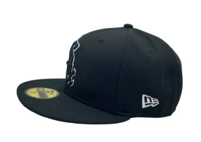 New Era Chicago White Sox Black MLB 59fifty hat cap size 75/8, 73
