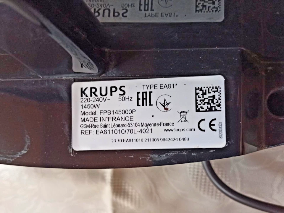 Krups EA81 1010 Kaffeevollautomat, Schwarz, gebraucht in OVP - Bild 4 von 4