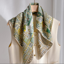 70 Cashmere 30 Silk Neckerchief Scarf Shawl Bandana 26'' Green totem Print Wrap