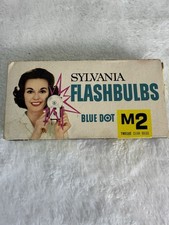 Vintage M2 CLEAR SYLVANIA FLASHBULBS Collectible - 11 bulbs inside