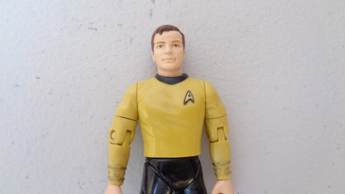 Star Trek TOS Captain James Kirk 4.5-inch Figure Playmates 1993 - Picture 2 of 4