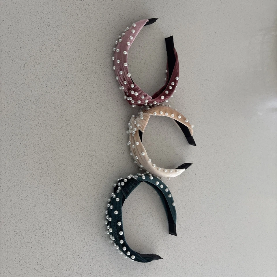 Conjunto de 3 accesorios de aro de pelo de nudo ancho perla diadema de terciopelo para mujer. Foto 4 de 4