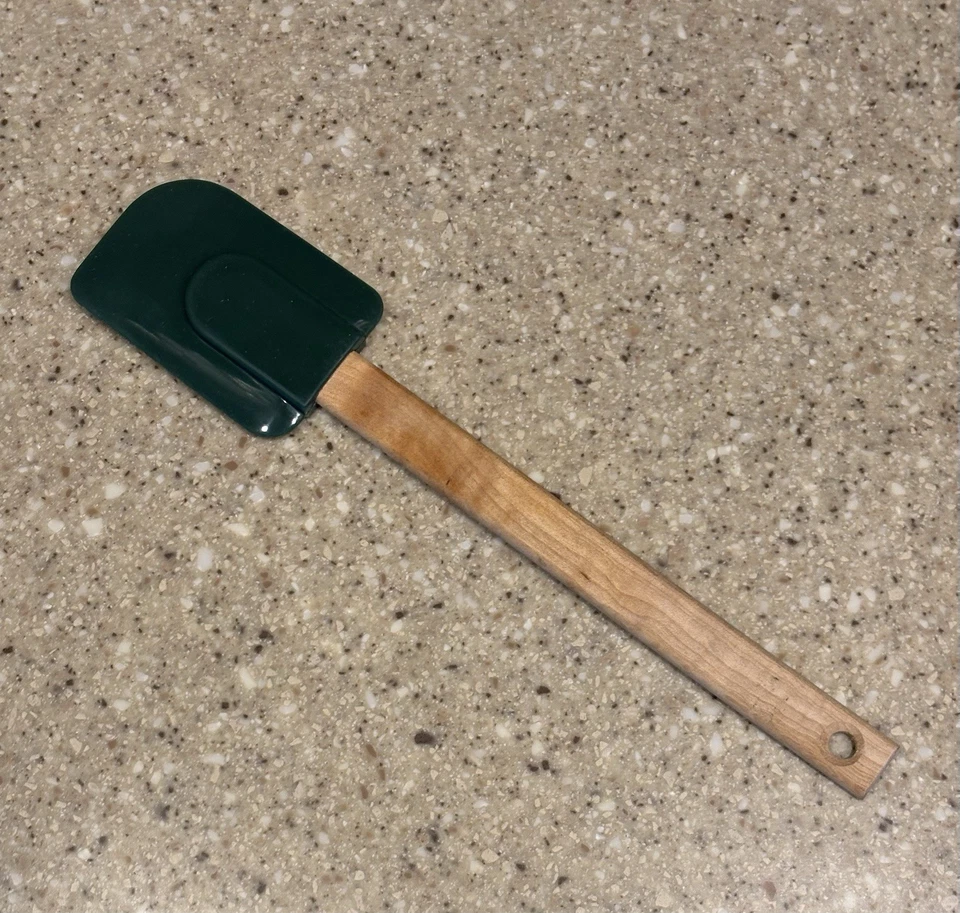 Pyrex Accessories Silicone Scraper Spatula 11 1/2” Dark Green Wood Handle - Image 2 of 3