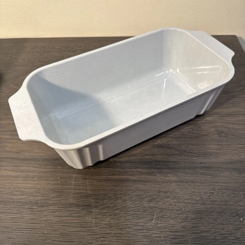 NORDIC WARE MICROWAVE OR OVEN LOAF PAN 8.5x4.5x3” EUC