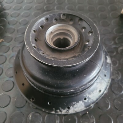 Nabe Vorderrad Honda XL 500 R RC Gebraucht 44601-KA4-700