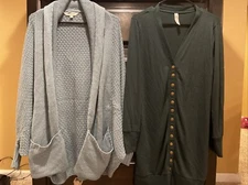 Lot Of 2 Womens Cardigans Size M Davi & Dani/Zenana Outfitters