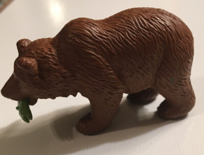 d*3様 world of miniature bears GUILOY　オート Grizzly Kodiak Bear Companion Premium Dnd Miniautre Mini