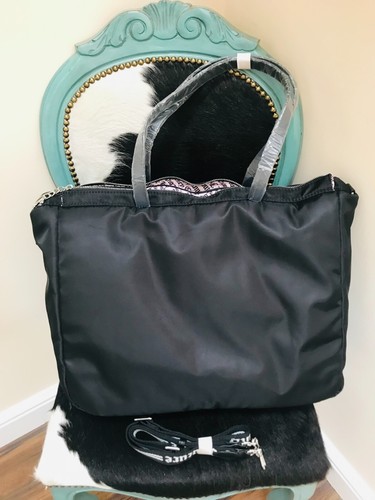 NEU SCHWARZ JUICY COUTURE ZWILLINGSHUNDE INNEN LOGO ABZEICHEN WEEKENDER TASCHE UVP £135 - Bild 12 von 19