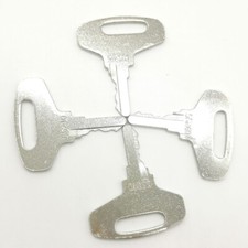 4 x Keys 66711-55240 fits Kubota B4200 B5100 B5200 B6100 B6200 B7100 Tractors