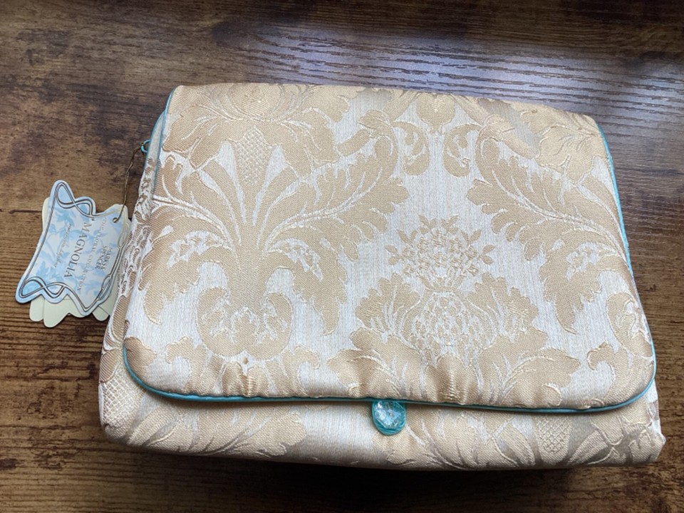 New M&S 5 Piece Travel Set Hanging Toiletry Bag & Travel Toiletries