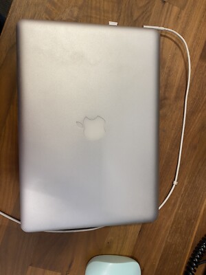 S*l様 MacBook PRO シルバー 本体 s-l400.jpg
