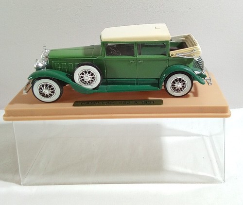 SOLIDO AGE D'OR 1:43 SCALE 1931 CADILLAC 452 A - GREEN & WHITE - CASED