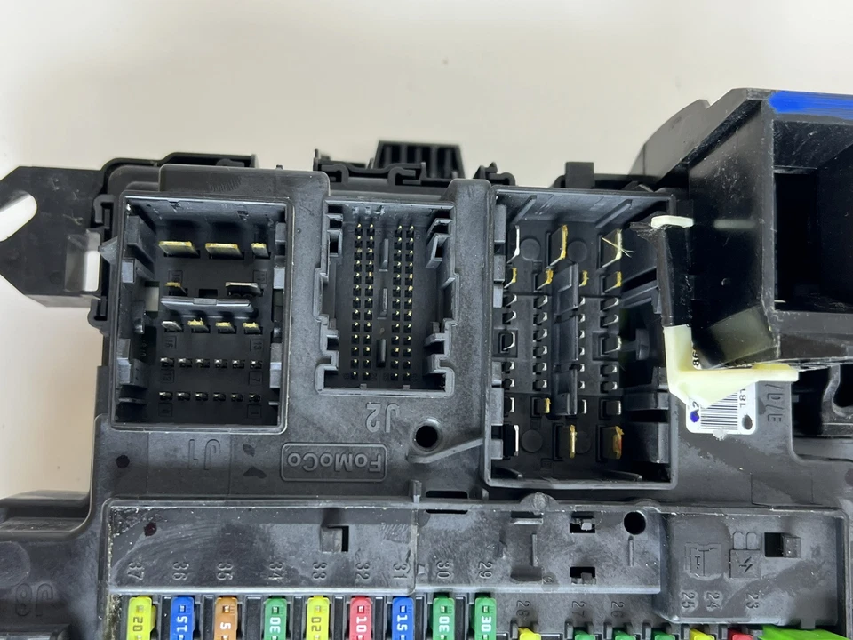 Ford F150 2018 caja de fusibles interior relé panel módulo de control Ju5T-15604Lal OEM Foto 4 de 4