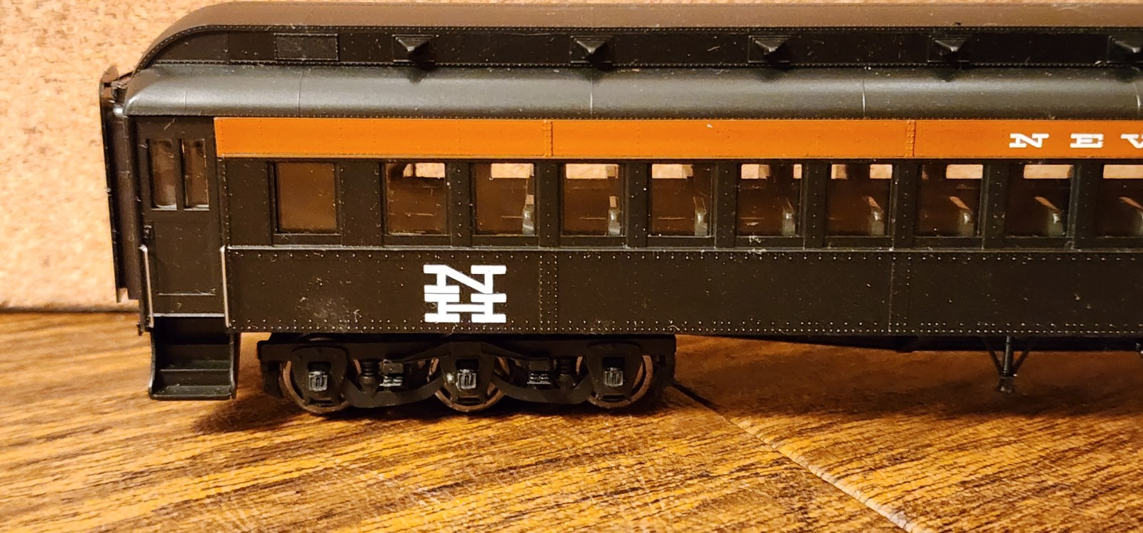 New Haven RR Heavyweight Coach 7888 w Kadee Metel Wheels Branchline Built HO