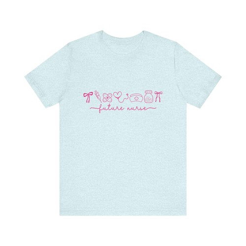 T-shirt maglietta manica corta Future Nurse, regalo studente infermieristico, maglietta laurea, - Foto 108 di 124