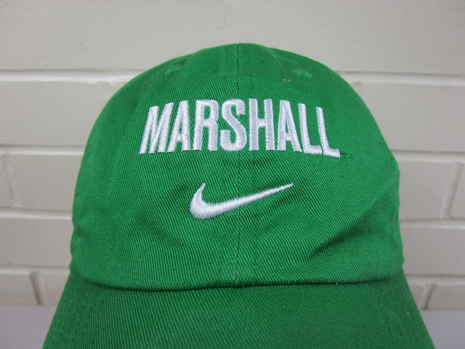 Nike Marshall Thundering Herd Sombrero Correa Trasera En el Campo Club Gorra Centro Swoosh Foto 2 de 4