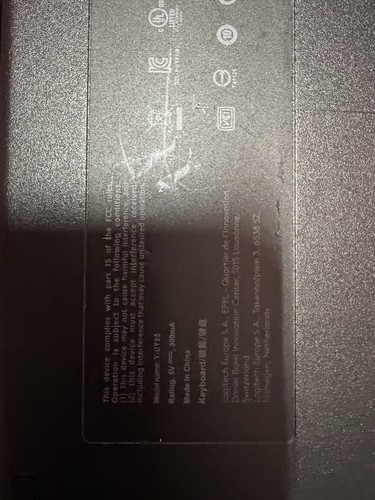 Logitech Illuminated Wired Keyboard K740 (Missing 1 Key, Untested As Is) - 第 6/8 張圖片